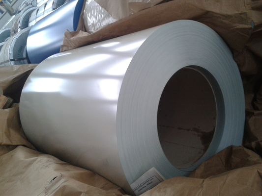 Chine DX51D+AZ GL AZ80g a enduit le bleu d&#039;une première couche de peinture blanc de bobine en acier de Galvalume pour le toit en métal usine